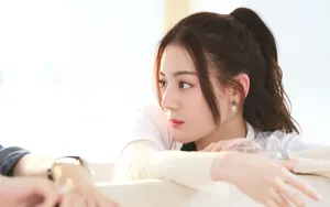 迪丽热巴甜美壁纸_5