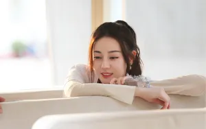 迪丽热巴甜美壁纸_6