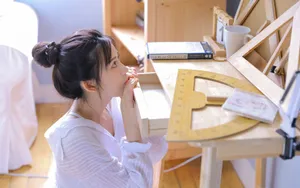 丸子头美女图片壁纸_7