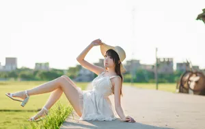 清新甜美萌妹户外写真图片_7