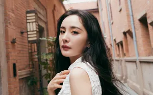 杨幂优雅迷人桌面壁纸_6