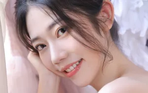 一字肩长裙美女性感写真图片_2