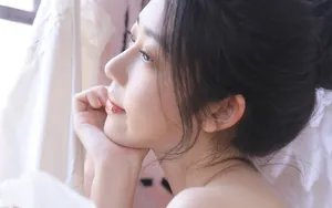 一字肩长裙美女性感写真图片_6