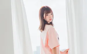 粉嫩性感萝莉美女图片_5