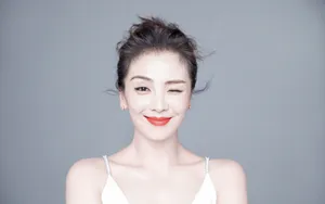 刘涛清新性感半身照壁纸_4