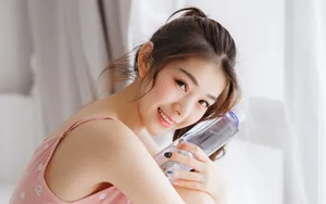 白里透红的美女性感私房照_2