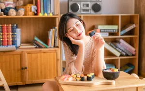 性感温婉美女写真图片_5
