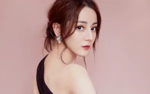 迪丽热巴优雅写真图片_2