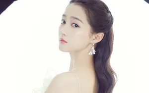 关晓彤甜美性感写真壁纸_4