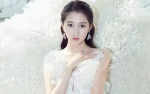 关晓彤甜美性感写真壁纸_8