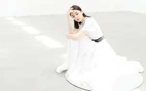 古力娜扎白裙仙气写真图片_6