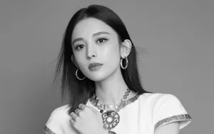 古力娜扎气质黑白照片_3