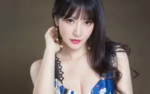 柳岩性感头像图片_3