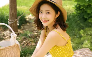 夏日吊带清凉美女图片_2