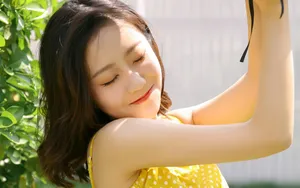 夏日吊带清凉美女图片_9