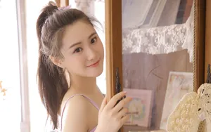 粉色美女性感图片壁纸_6