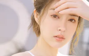 泳衣水灵水嫩美女图片_5