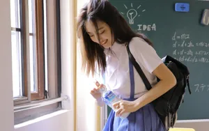 甜美美女学妹图片_8