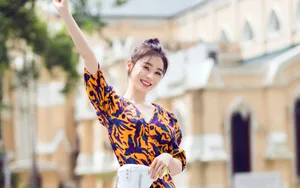 袁姗姗甜美桌面壁纸_3