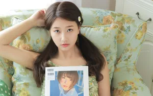 清纯吊带裙美女图片壁纸_3