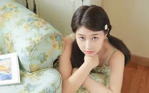 清纯吊带裙美女图片壁纸_6