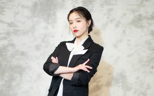 阚清子黑色图片_6