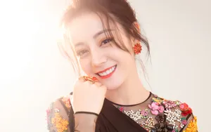 迪丽热巴连衣裙壁纸_4