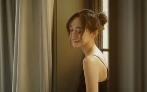 清凉美女何泓姗图片_2