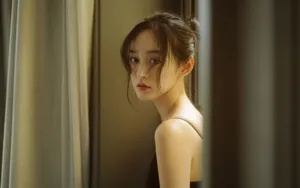 清凉美女何泓姗图片_3