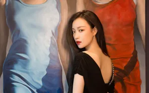 倪妮性感露背装写真图片