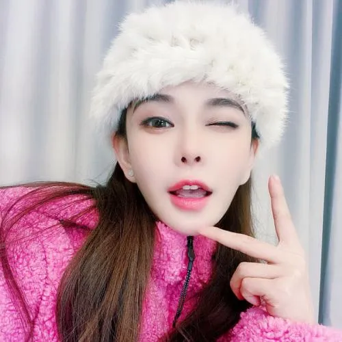 真人一对姐妹两人头像一人一张第1张