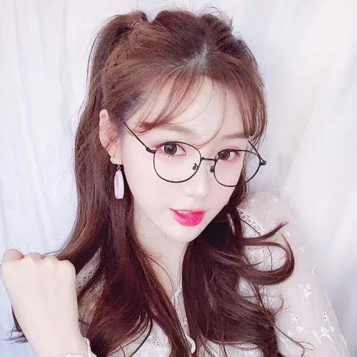 好看组图六人闺蜜头像真人女生一人一张第1张