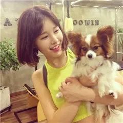 贴吧气质女头像第1张