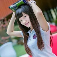 校花卖萌头像第1张