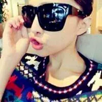 个性戴帽子霸气女生头像第1张