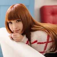 齐刘海美女头像第1张