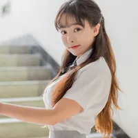 小萝莉美女柳侑绮h头像图片第1张