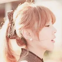 夏日清爽活力十足小清新美女头像图片第1张