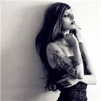 颓废女生头像第1张