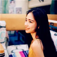 女生潮流气质风头像图片第1张