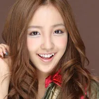 日本虎牙美女板野友美QQ头像图片第1张