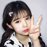 个性搞怪女生头像第1张