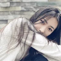 时尚有个性清新女生头像第1张