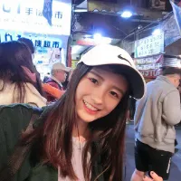 一张张迷人的小脸干净又唯美的女生微信头像美图第1张