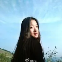 小傲娇仙女味十足的全身女生头像第1张