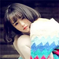 潮流短发女生头像第1张