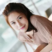 寂寞的居家少妇写真头像第1张