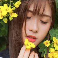 制服控美女头像图片第1张