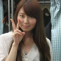 東城りお日韩av私密生活照剪刀手头像图片第1张