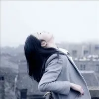 2017高冷女生头像第1张